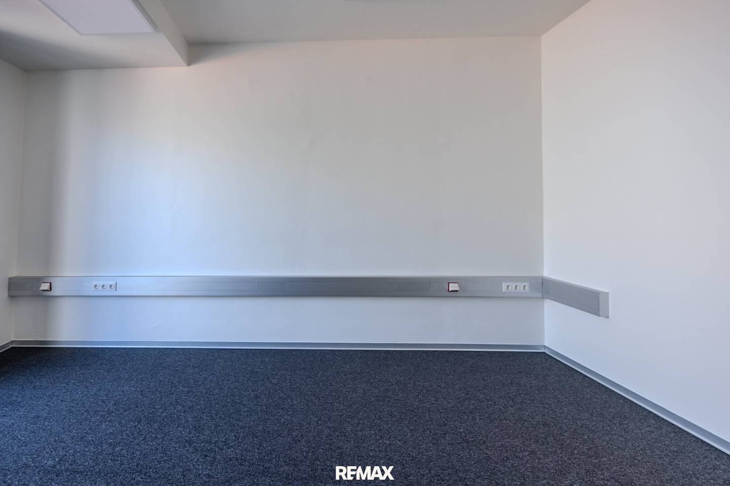 Attraktive Bürofläche mit 3 Einzelbüros und exklusiver Terrasse