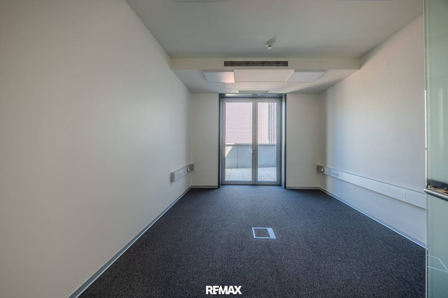 Attraktive Bürofläche mit 3 Einzelbüros und exklusiver Terrasse