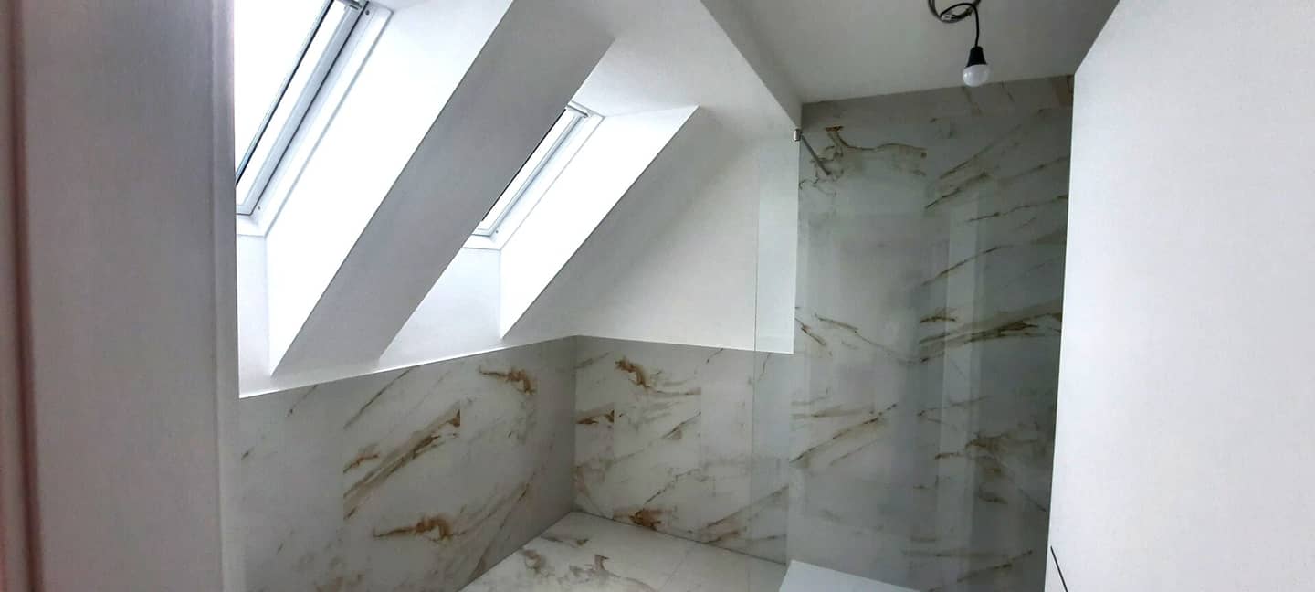 Exclusive attic apartment with terrace, underfloor heating and cooling and air conditioning – panoramic view – private photovoltaic system