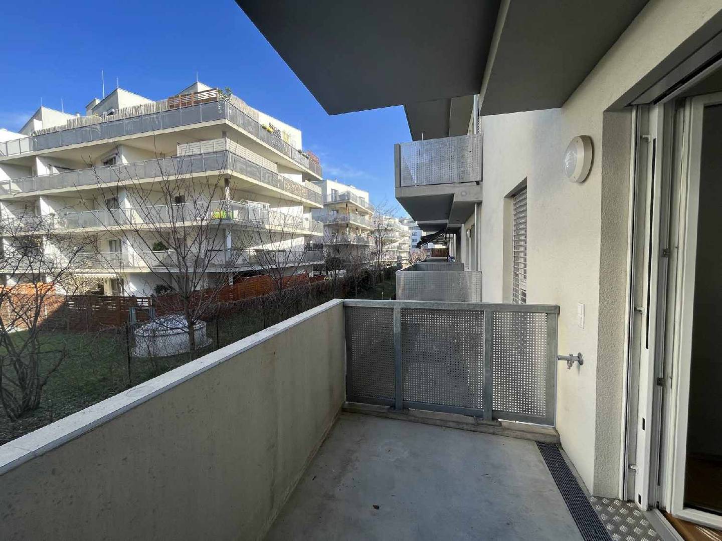 Modern apartment with balcony and ceiling cooling