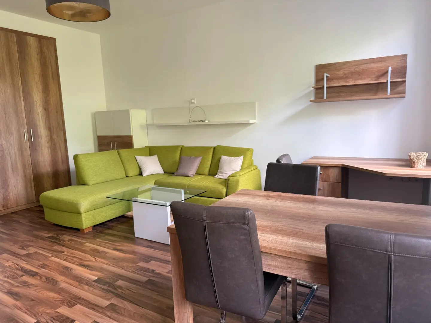Small gem at Mexikoplatz – 1-room apartment with a view to fall in love with