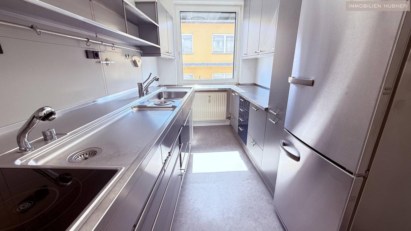 Lichtdurchflutete Wohnung mit Gemeinschaftsgarten