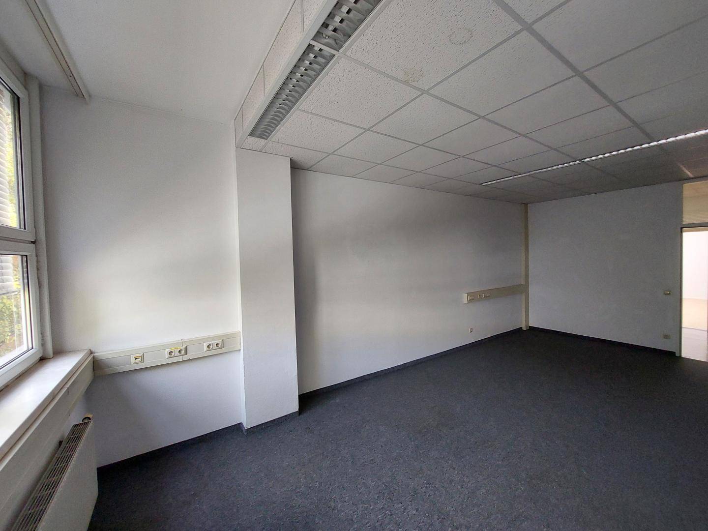 Lichtdurchflutete Wohnung mit Aufzug und Innenhofblick