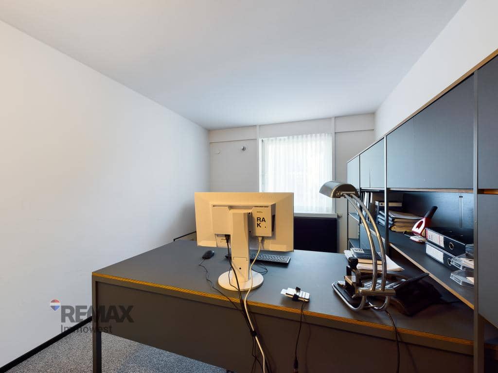 Zentrale repräsentative Wohnung mit Blick auf die Seekapelle