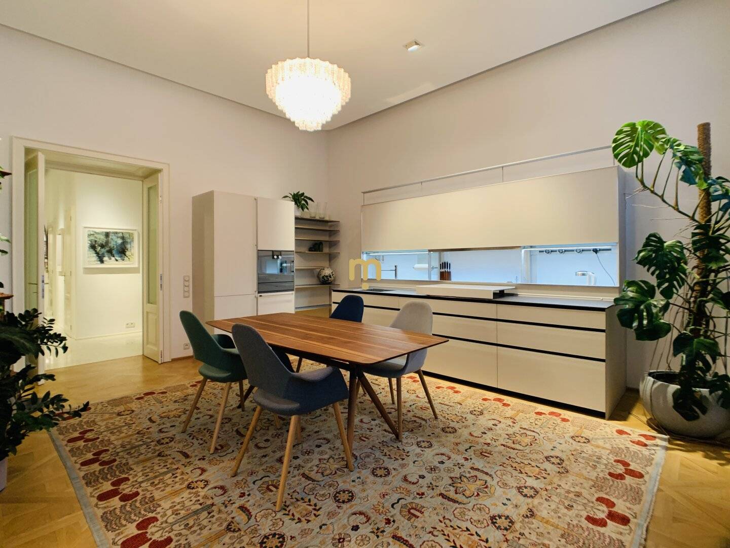 Representative historic building meets modern design – exclusive living with luxurious fittings in 1010 Vienna