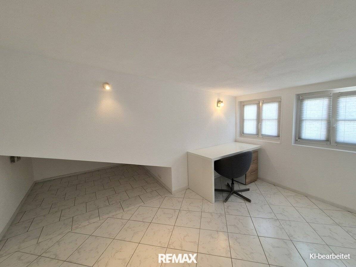 Townhouse for rent – modern living with cosy terrace