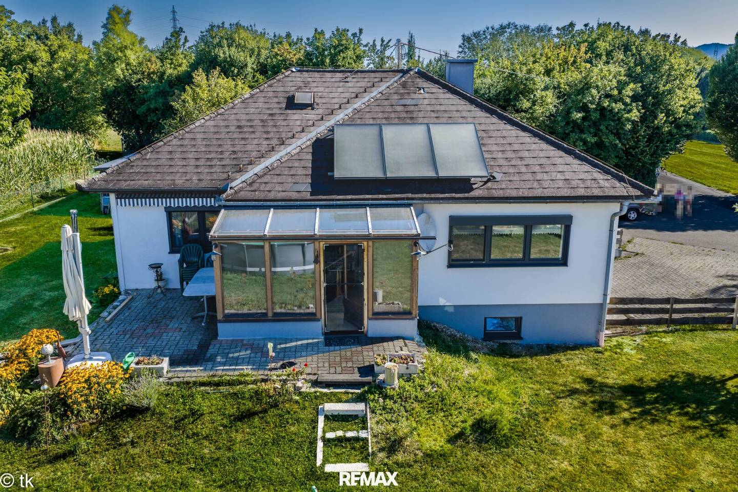 Family-friendly home in a quiet location on a spacious plot