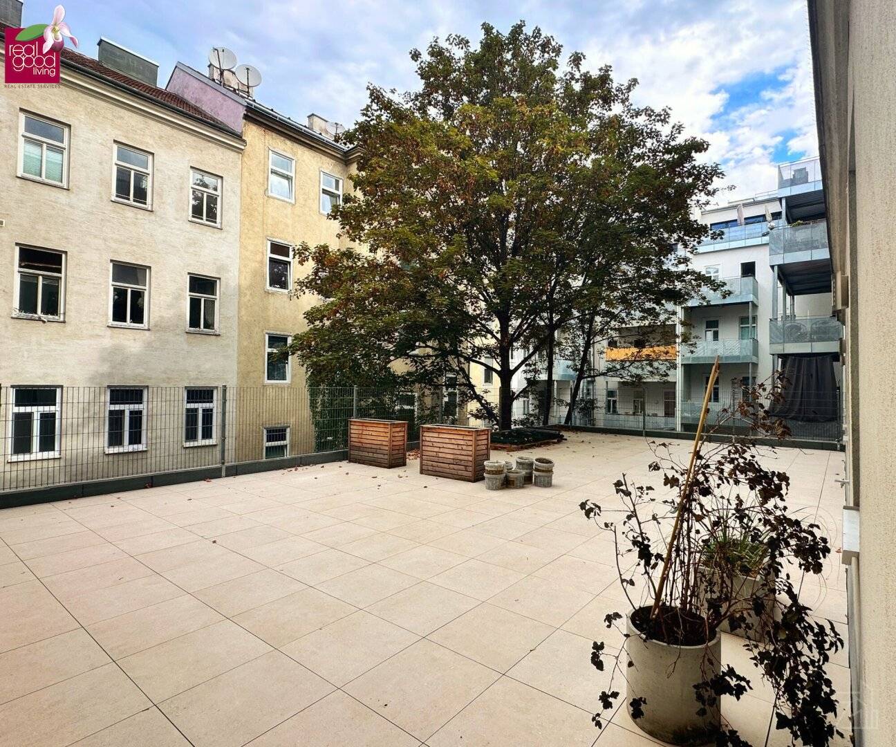 BEZUGSFERTIGE 3-ZIMMER-FAMILIENWOHNUNG MIT GROSSZÜGIGER TERRASSE | CA. 85,5 m² WOHNFLÄCHE + CA. 65 m² FREIFLÄCHE