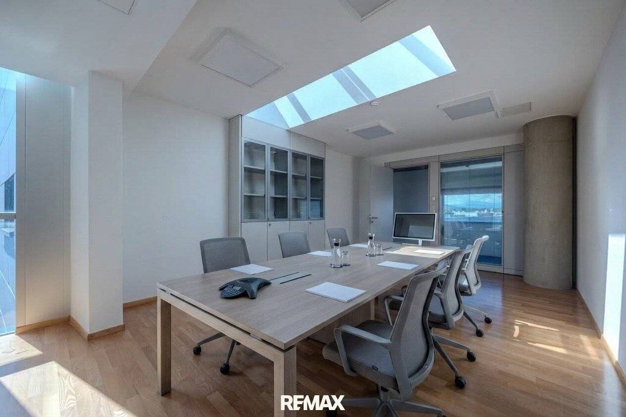 Repräsentative 239-m²-Büroeinheit mit besonderem Charakter