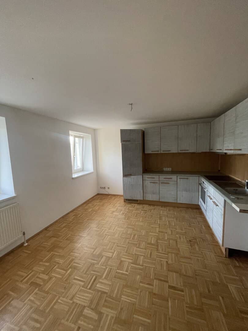 Bright, well-kept apartment in Groß Sankt Florian: Your new home awaits