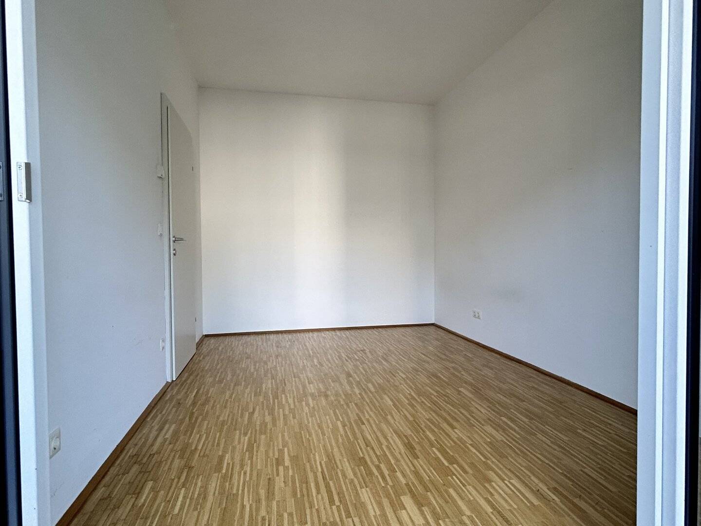 Helle 2-Zimmer-Wohnung mit großzügiger Terrasse in beliebter Grazer Lage