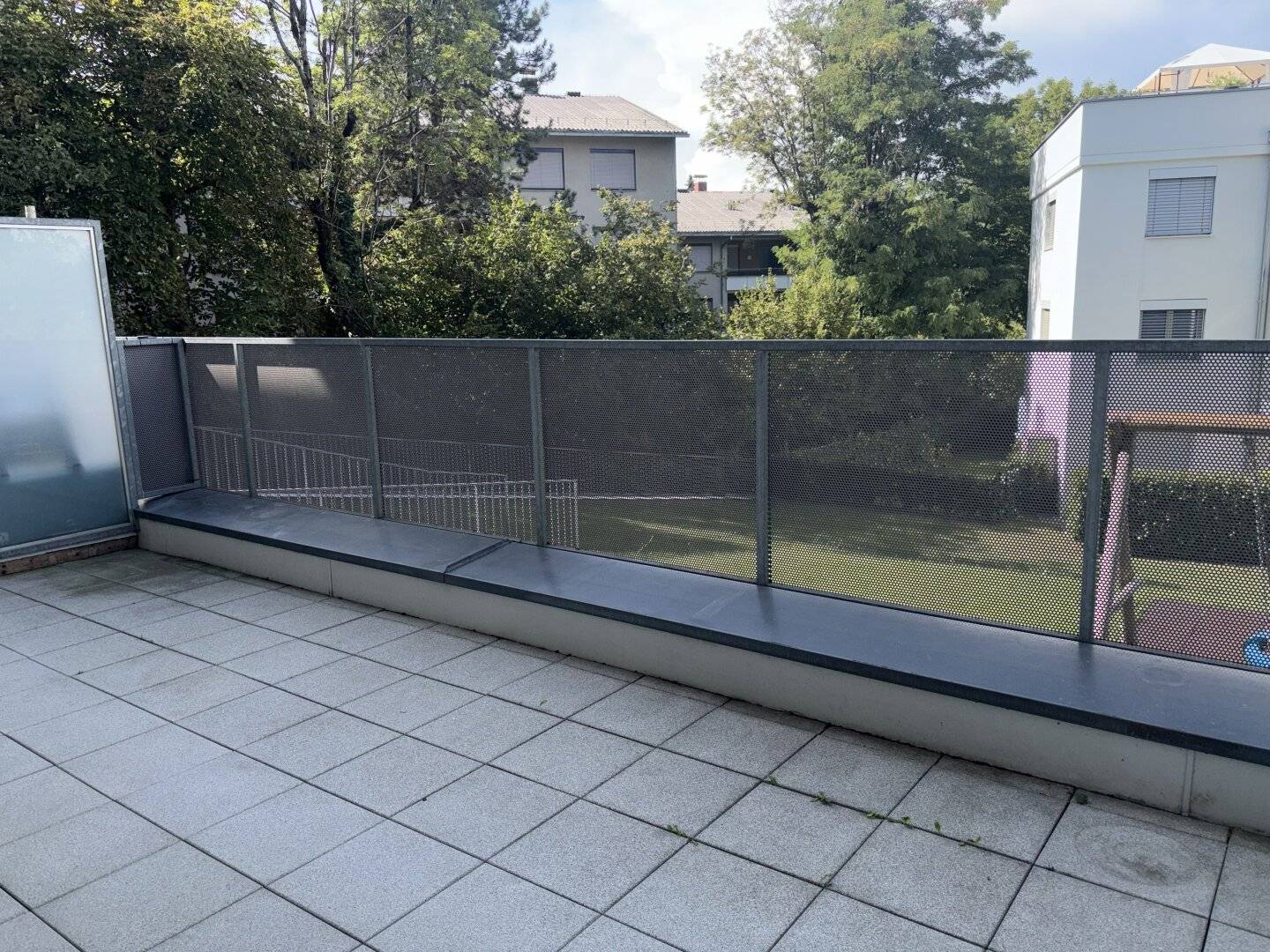 Bright 2-room apartment with spacious terrace in popular Graz location