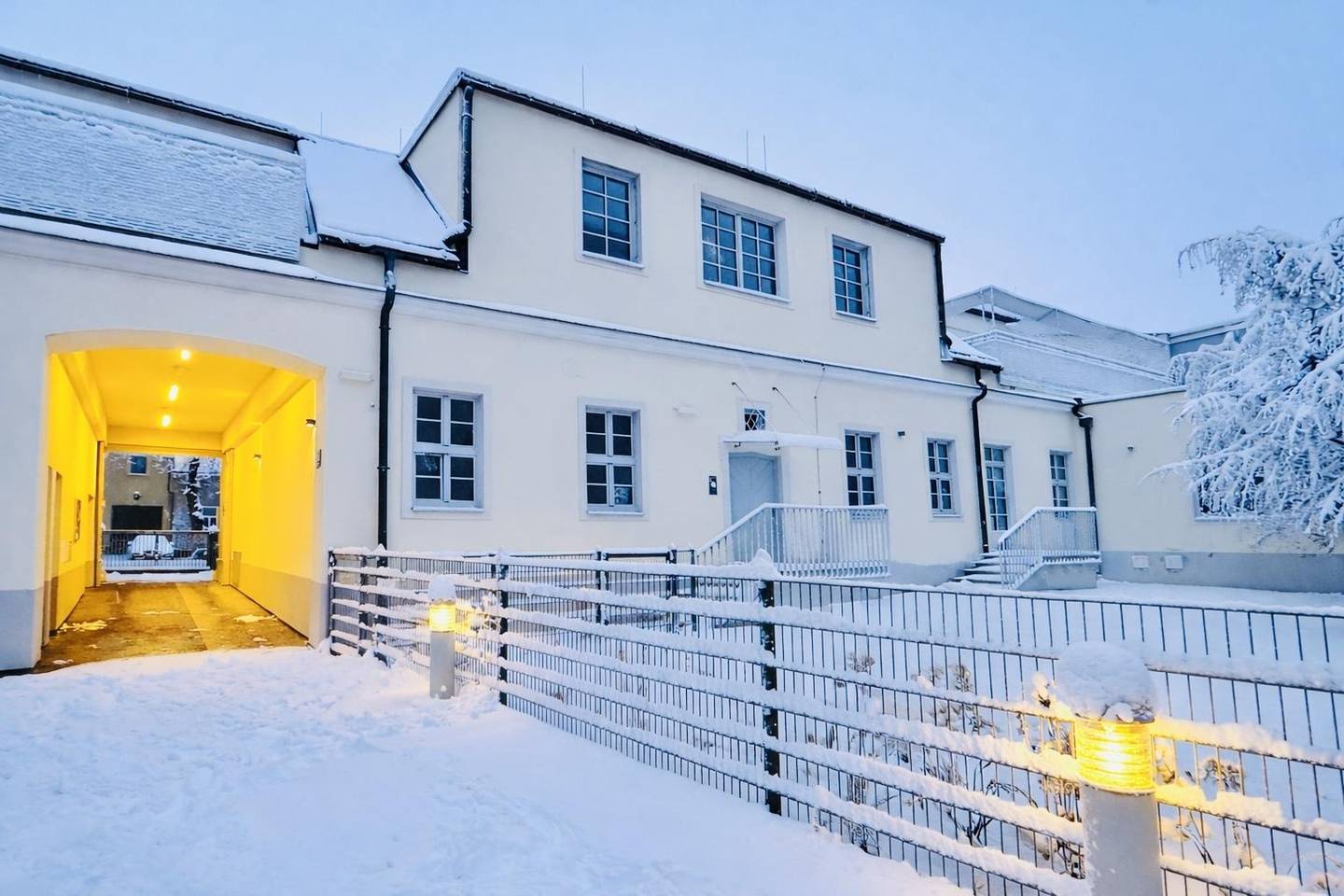 Bright Erdgeschosswohnung with garden and fireplace