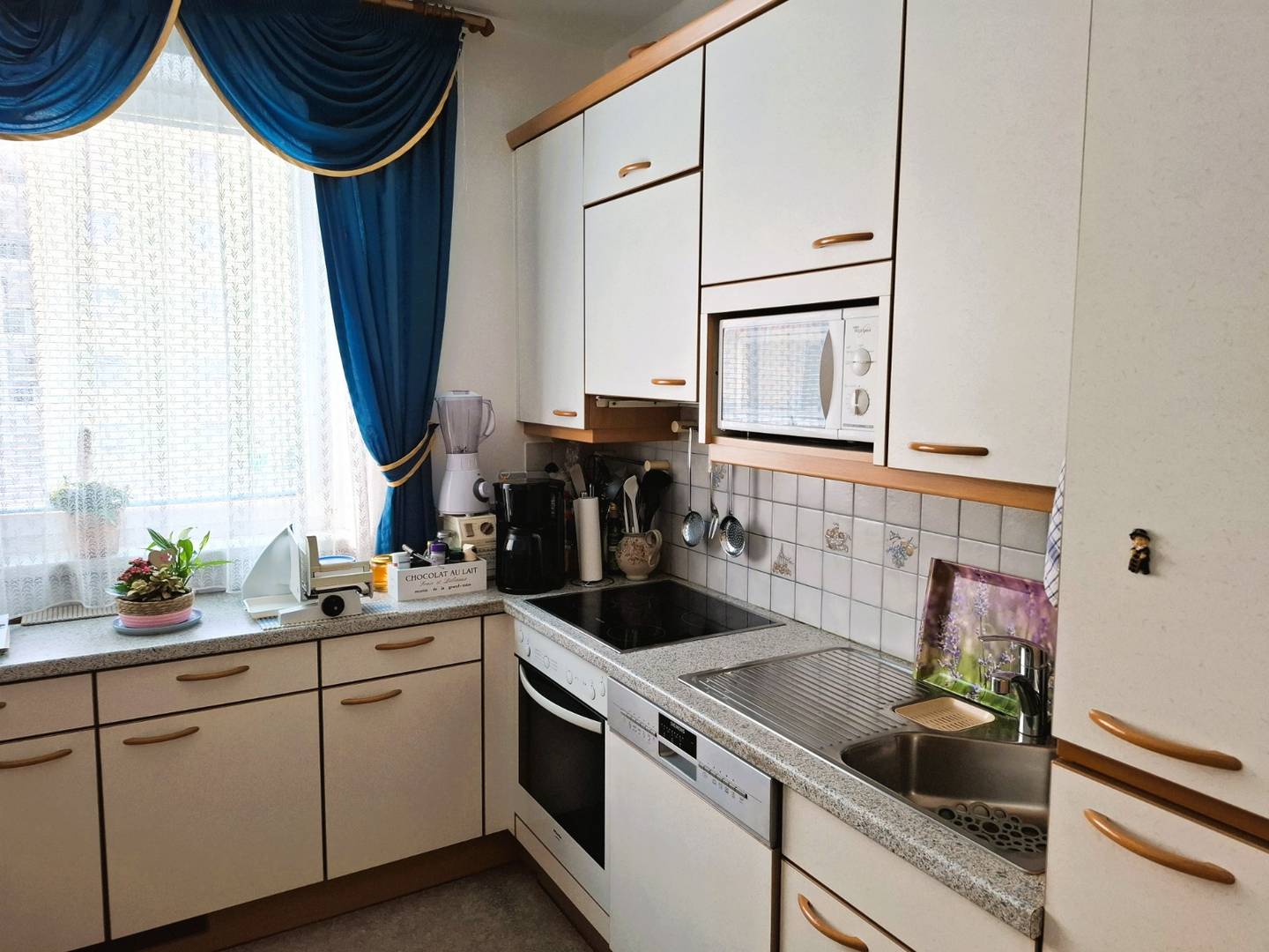 Lichtdurchflutete Wohnung mit südseitiger Loggia