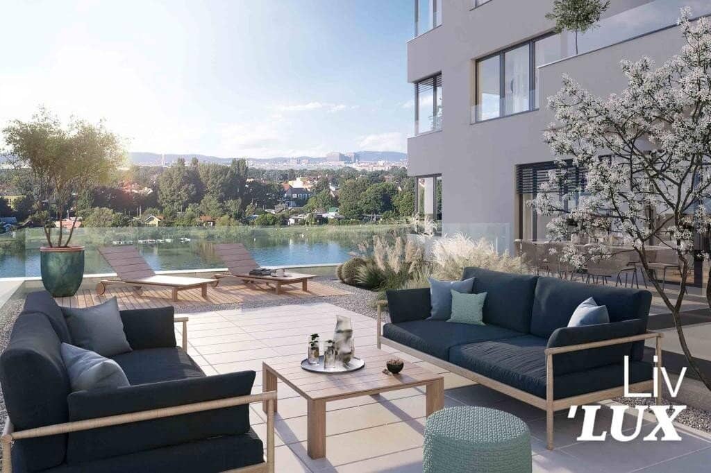 Rarity - 4 room apartment with large terrace and water view - directly on the Alte Donau