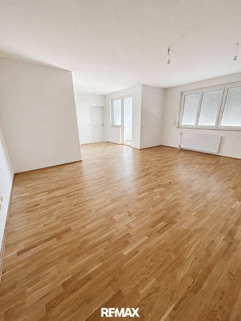Helle, großzügige & sofort beziehbare – renovierte 3-Zimmer-Wohnung mit Balkon in Leonding