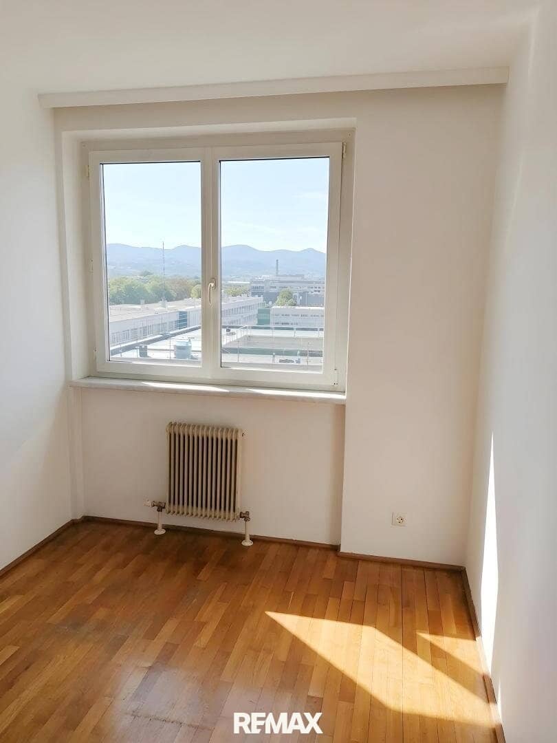 Vermietete 6 Zimmer Wohnung (Mieter Firma ) mit sehr guter Rendite