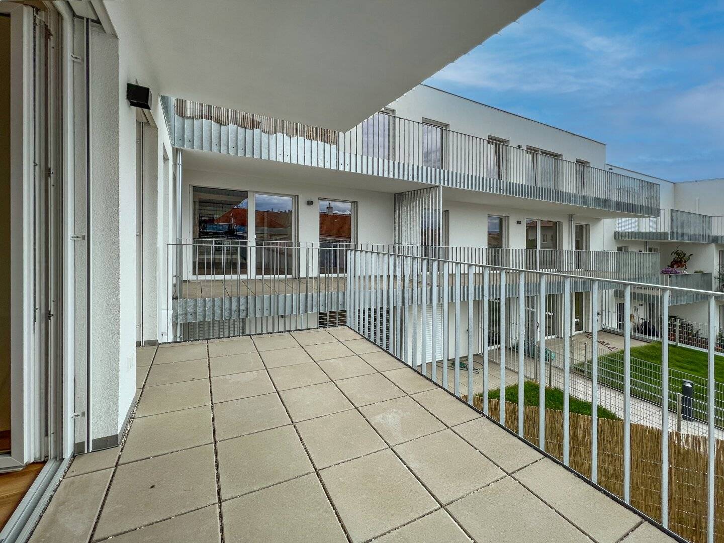 Modern 2-room apartment in the center of Leopoldsdorf