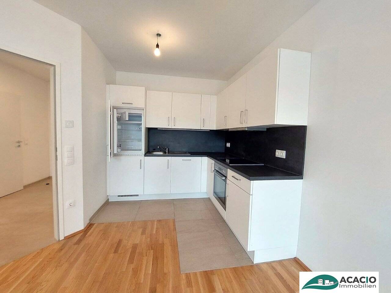 Bright 2-room apartment with optimal layout in Wohnpark Tullnerfeld - live in the green, work in the city - underground parking space optionally available