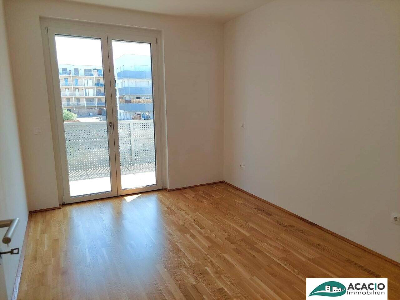 Bright 2-room apartment with optimal layout in Wohnpark Tullnerfeld - live in the green, work in the city - underground parking space optionally available