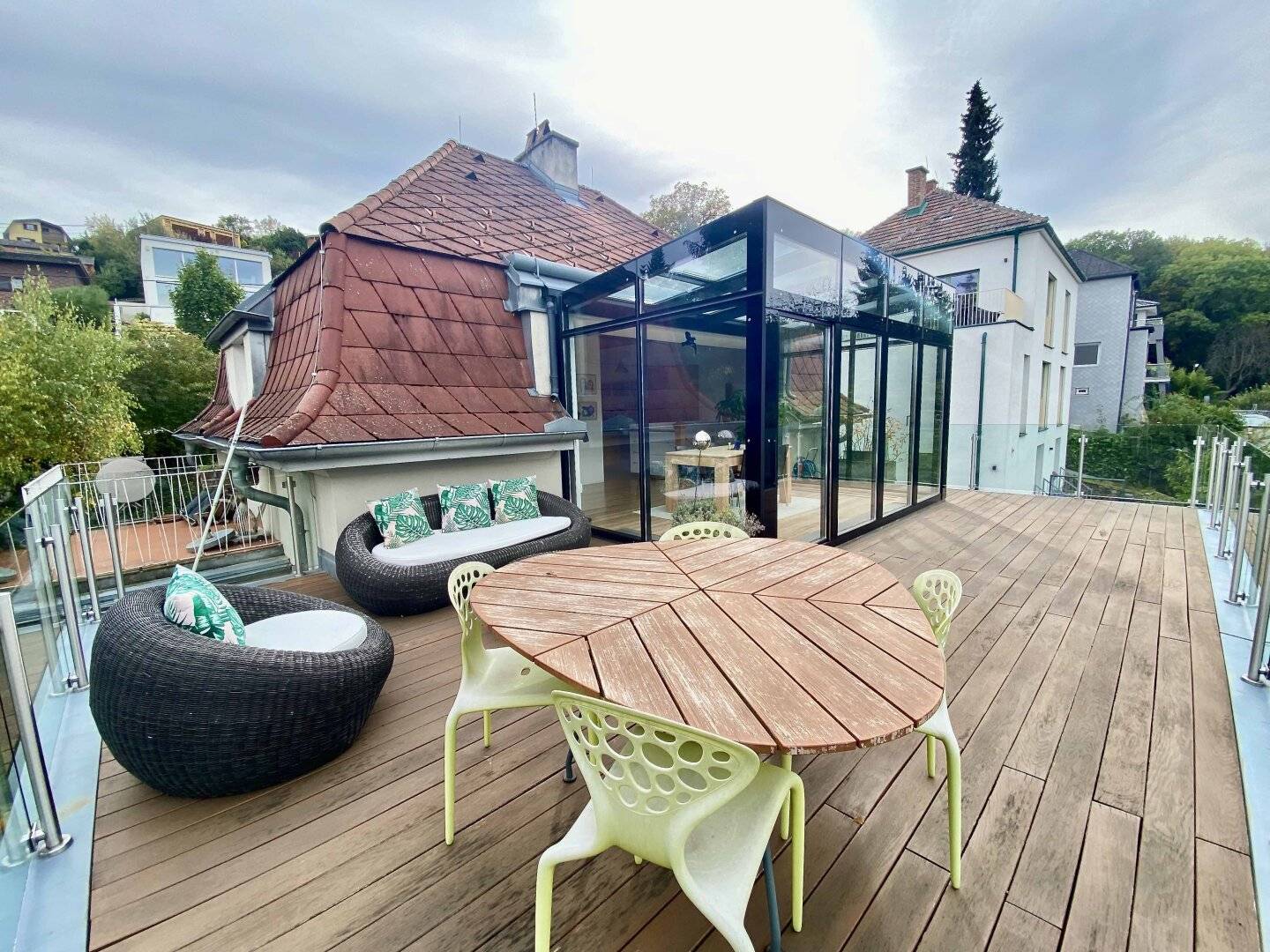Neuwaldegg – Familiensitz mit Privatsphäre, Garten und Pool
