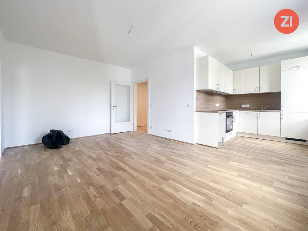 Renovated apartment near Brucknerhaus with open living kitchen