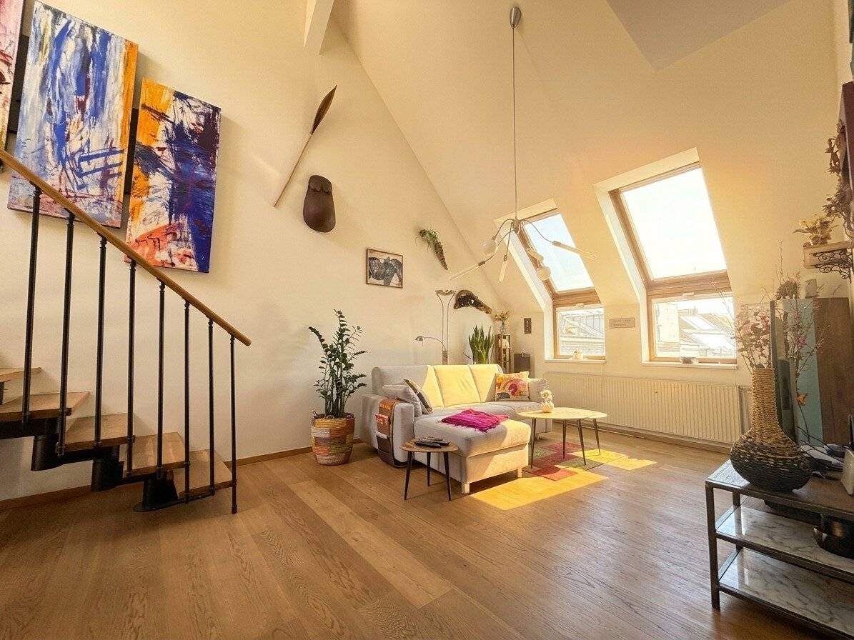 Sunny dream apartment on 2 floors, large private terrace, near U4