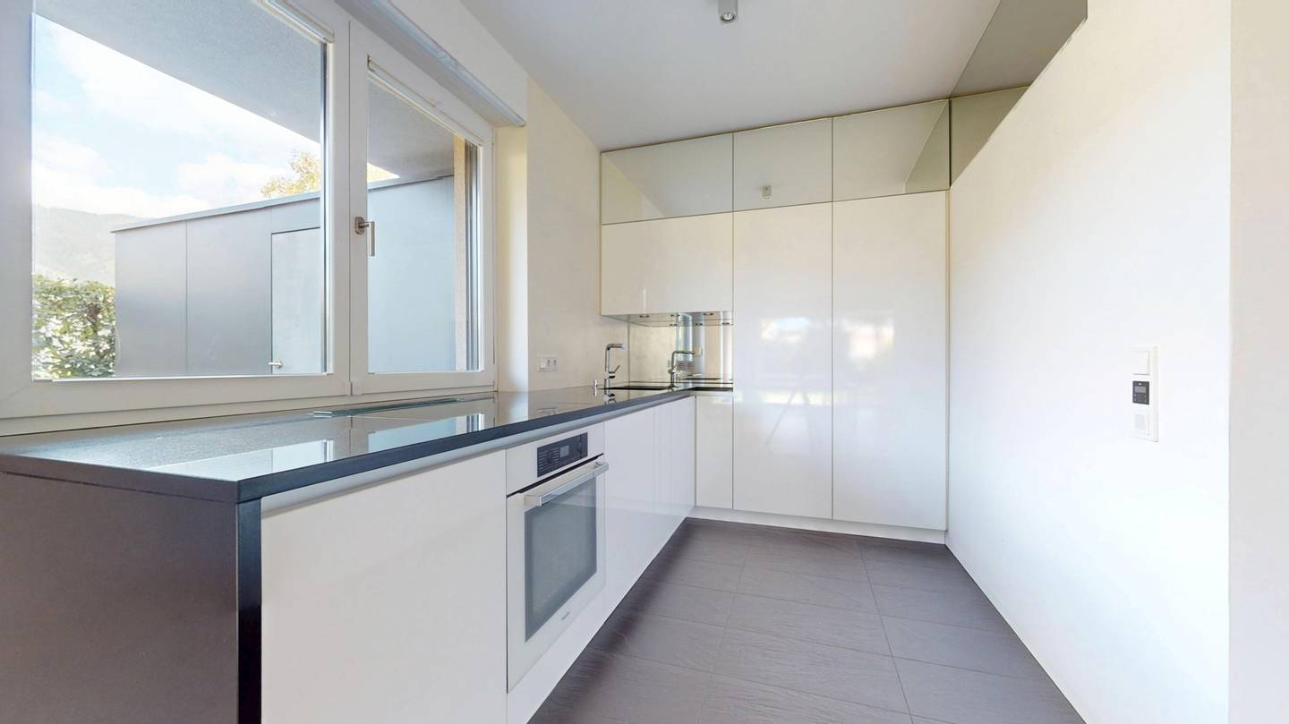 Erdgeschosswohnung with large private garden in central sunny location