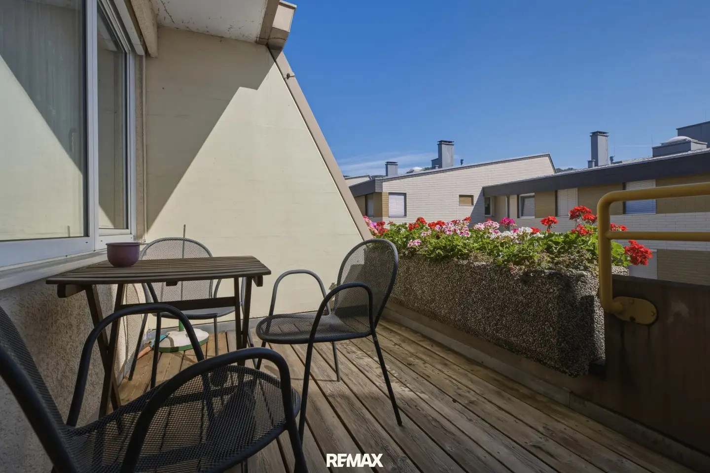 Dreamlike quiet 4-room apartment with loggia and garage in Urfahr