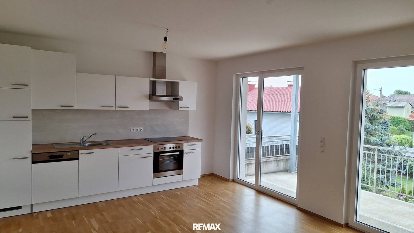 Helle 3-Zimmer-Mietwohnung mit 11,5 m² Süd-Balkon, Carport &amp; Stellplatz  ca.62 m²