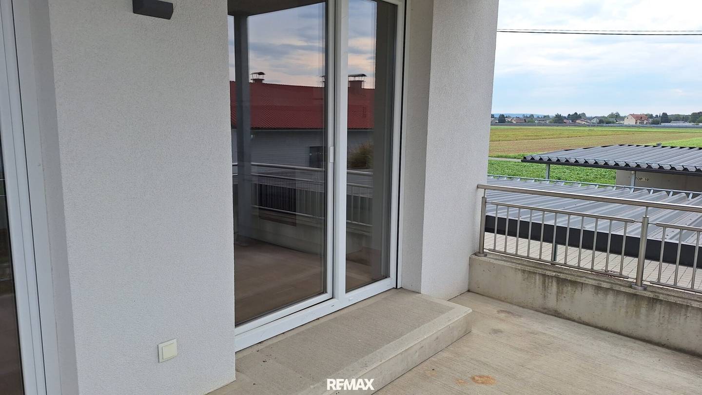 Helle 3-Zimmer-Mietwohnung mit 11,5 m² Süd-Balkon, Carport &amp; Stellplatz  ca.62 m²