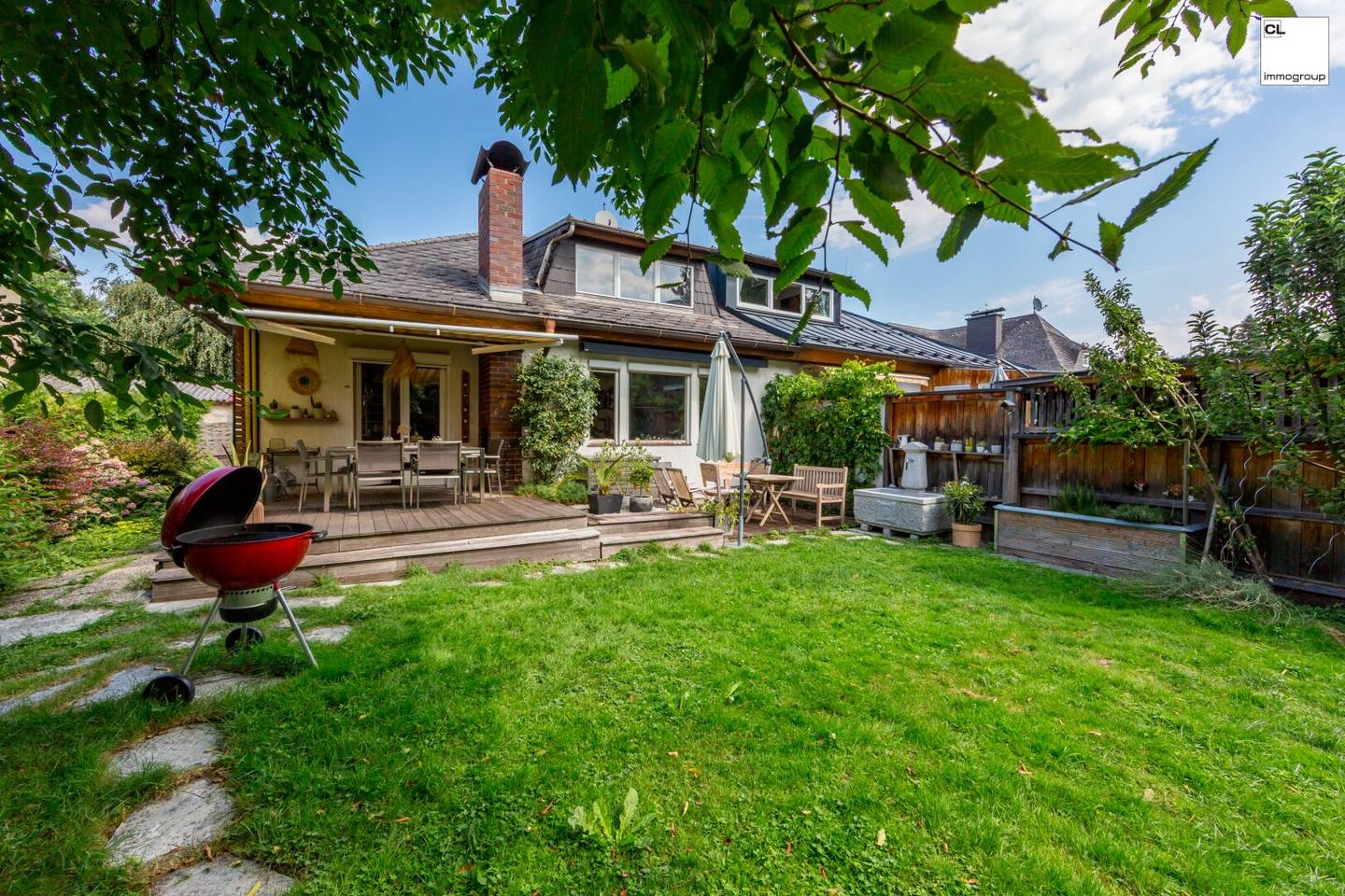 Stylish semi-detached house with garden idyll in Leopoldskron