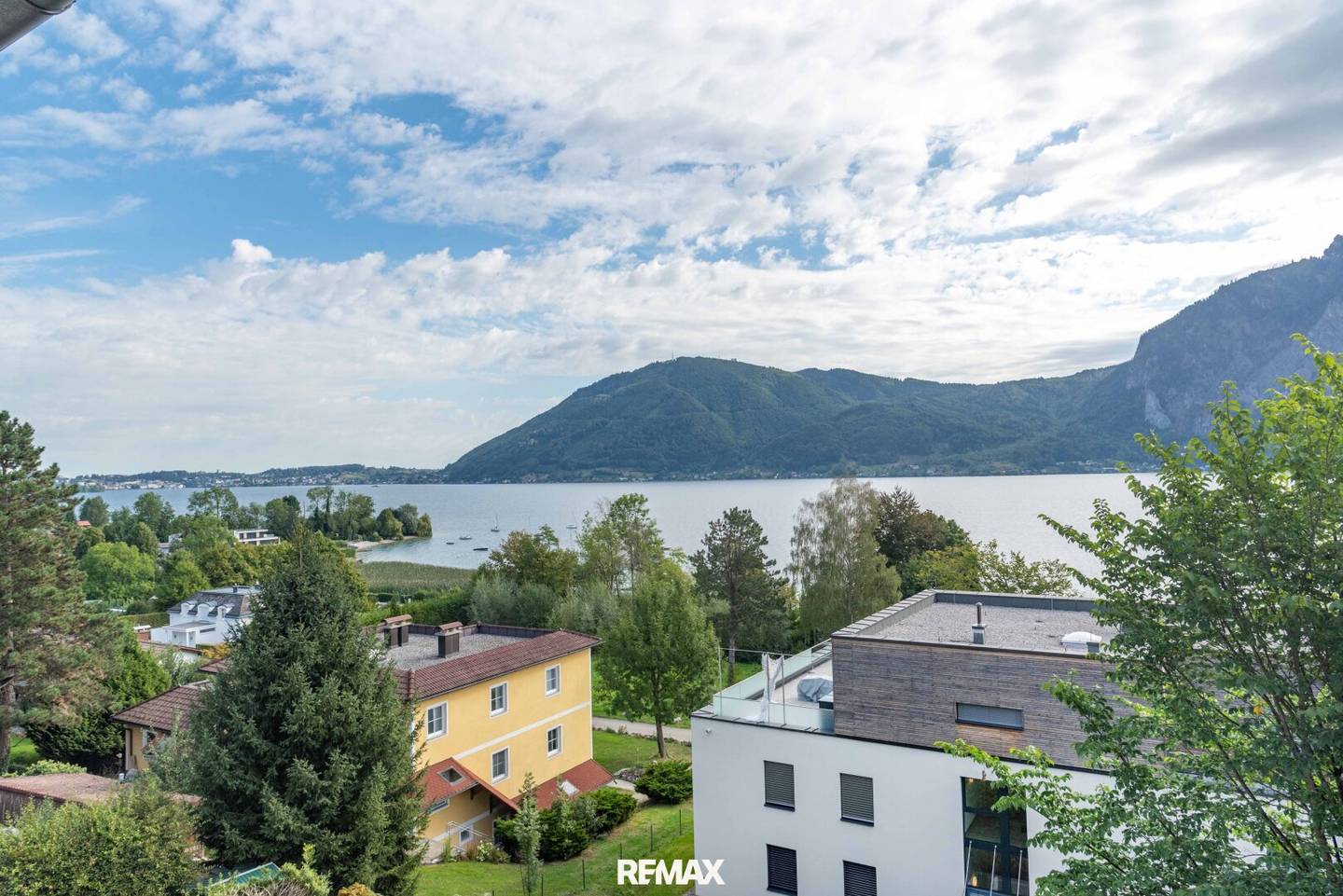 Your second residence at the Traunsee: Charming apartment with lake view