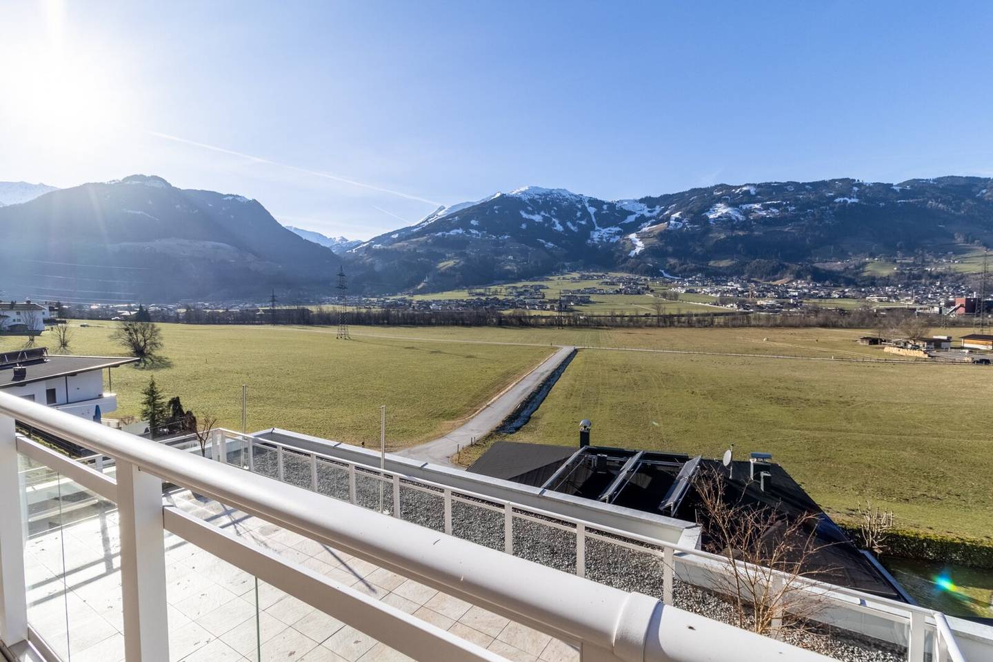 Hart im Zillertal: Modern dream apartment with breathtaking view and high-quality fittings for rent