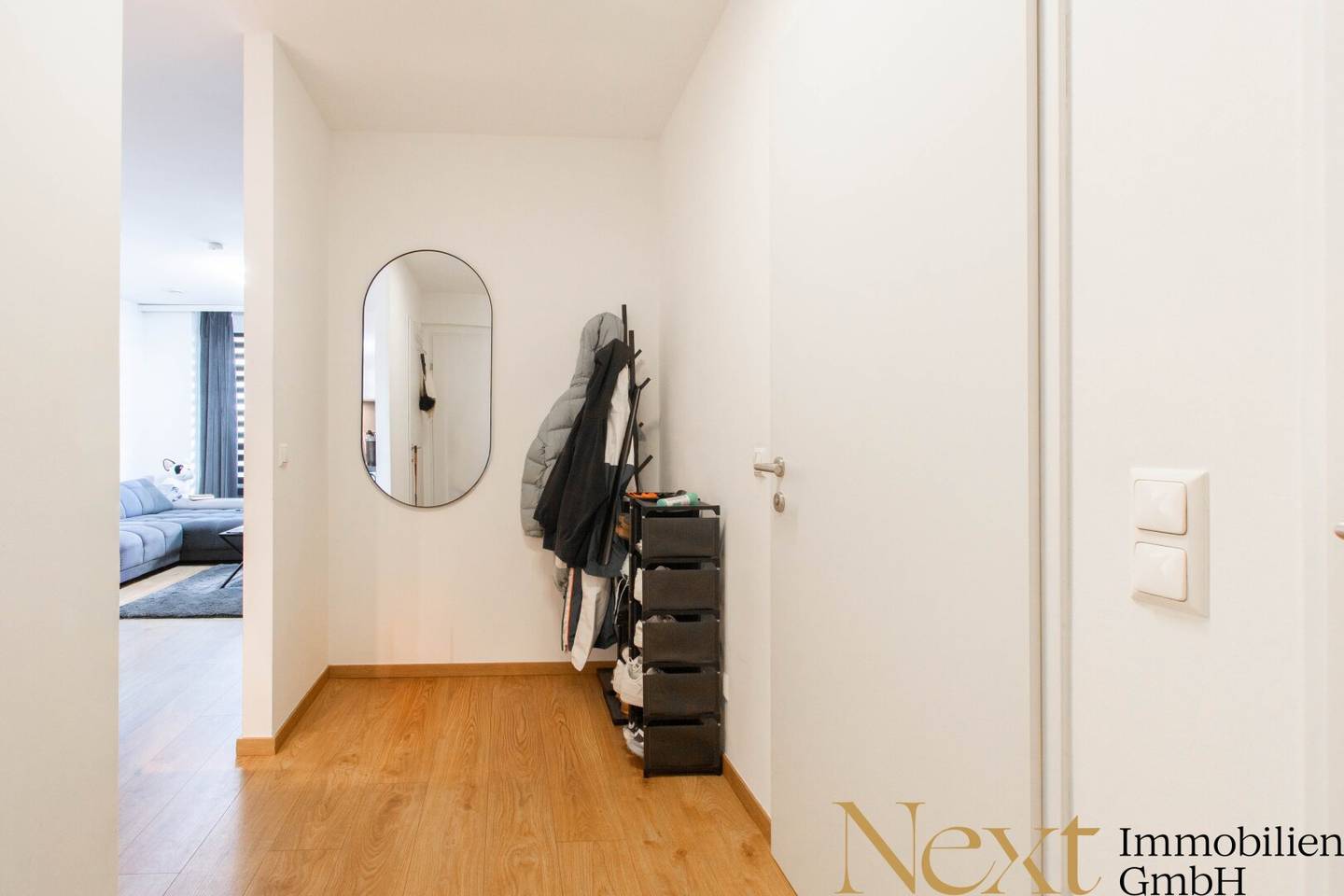 Attractive 2-room apartment with spacious loggia and fully equipped kitchen for rent (Top 23)