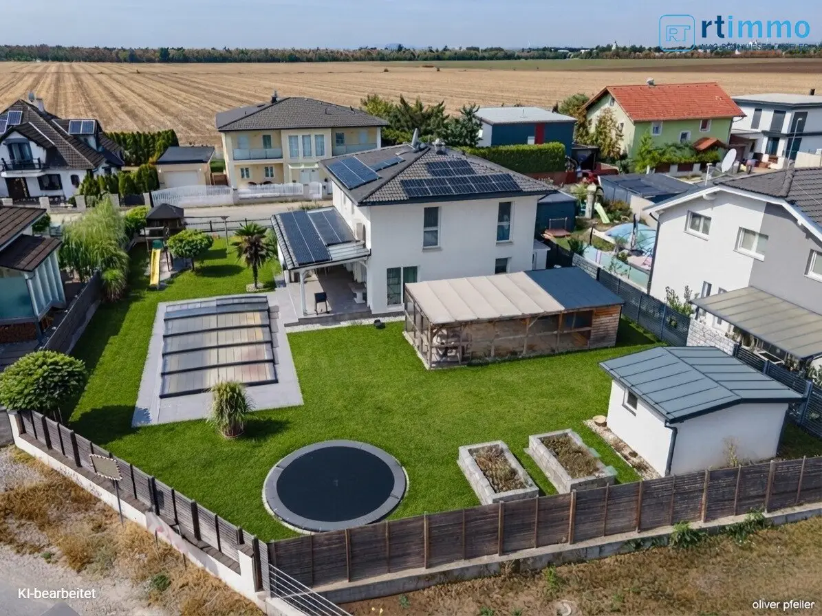 "EIN HAUS DAS ALLE STÜCKERL SPIELT"- ENERGIEEFFIZIENTES HAUS MIT 4 ZIMMERN; SWIMMINGPOOL, RIESIGEM KELLER und AIRCONDITION