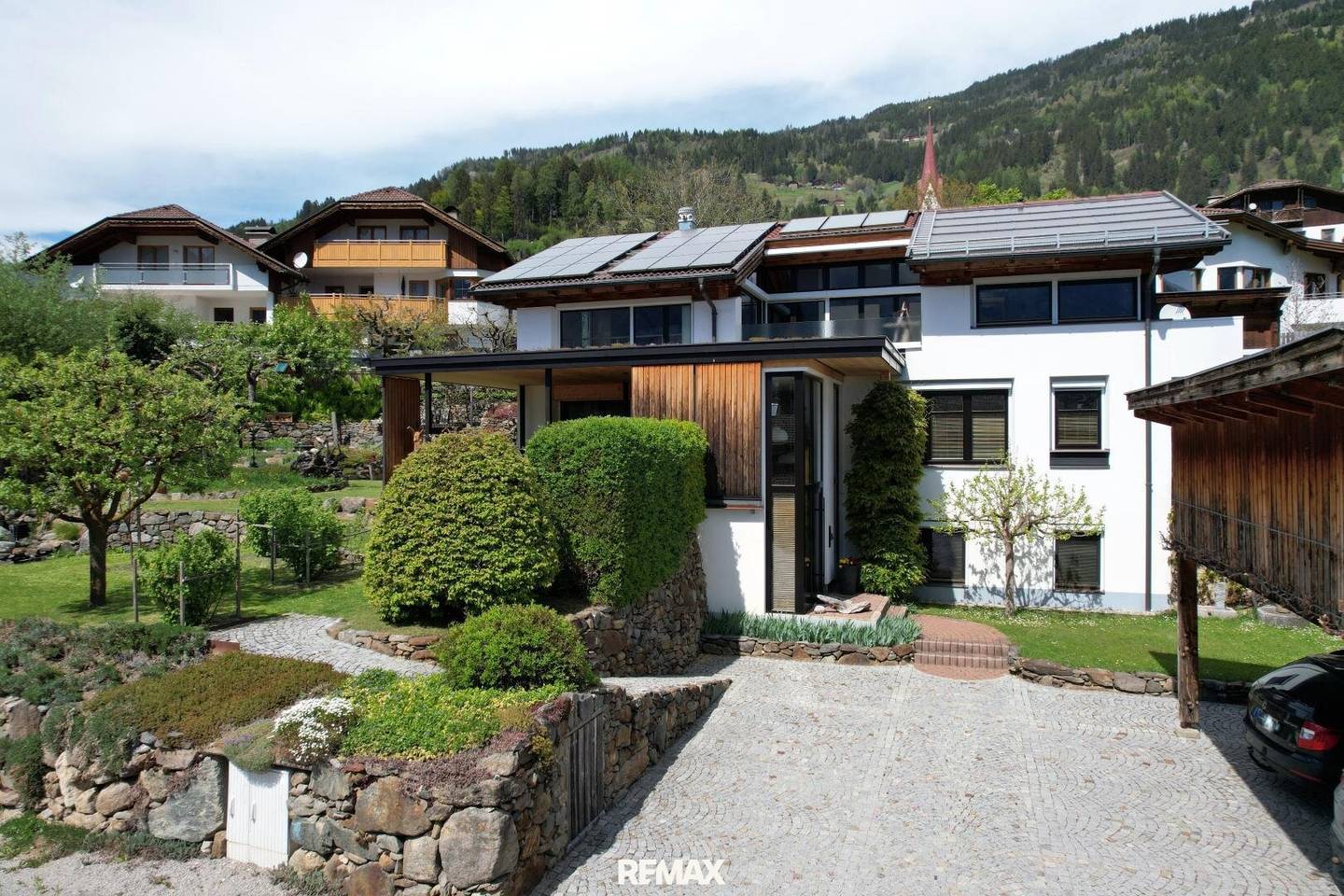 Ein Juwel nahe der Stadt - Architektenhaus mit paradiesischem Naturgarten