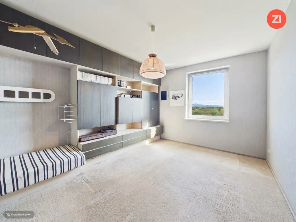 Bright apartment with view and balcony