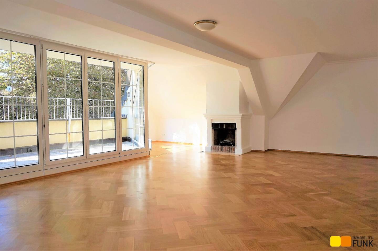 Exclusive Attic Maisonette in Döbling
