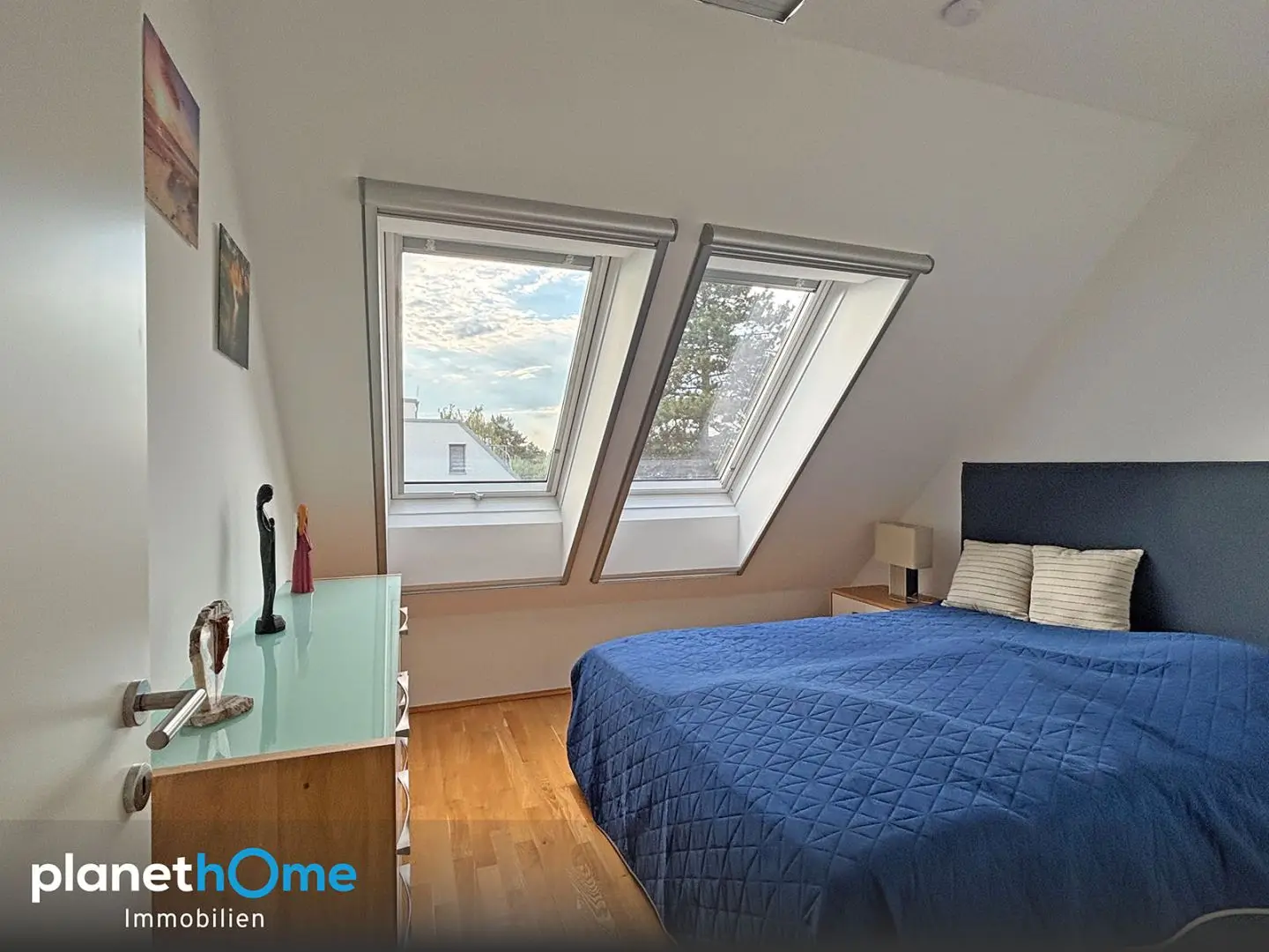 Penthouse with terrace and green view