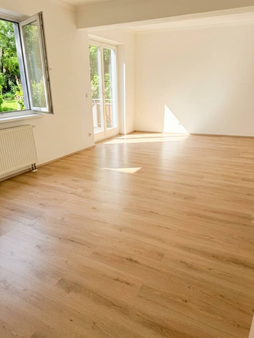 Dream ground floor apartment with balcony and spacious terrace