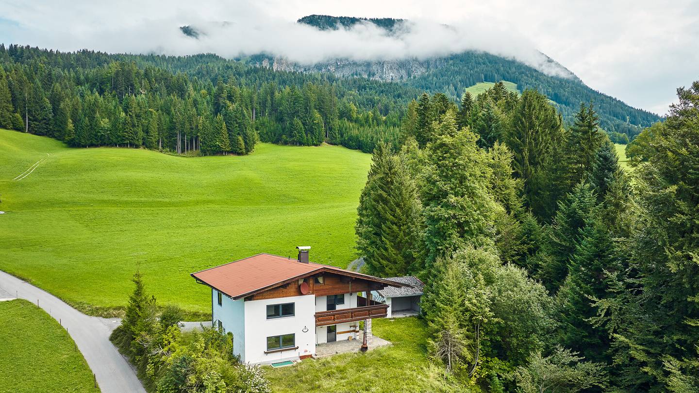 Holiday apartment with pool sauna and Wilder Kaiser view