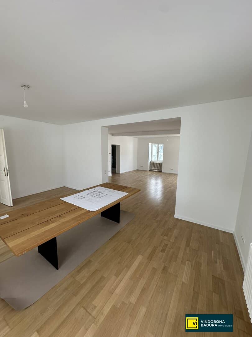 Spacious premises with splendid terrace in a quiet residential area