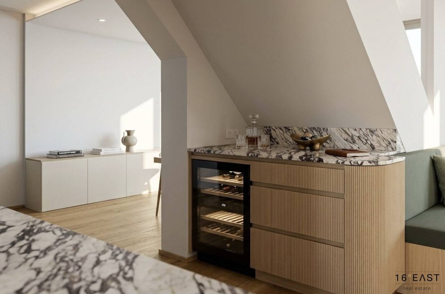 Exclusive penthouse apartment with 360° panoramic view, spacious terrace and designer fittings