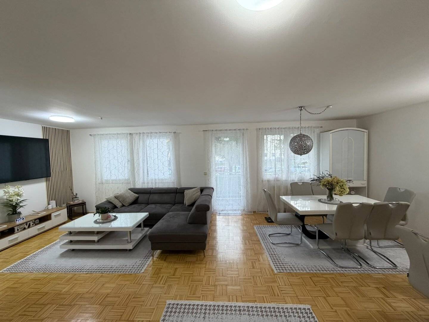 Beautiful 2.5-room apartment in Villach, quiet location with balcony and carport
