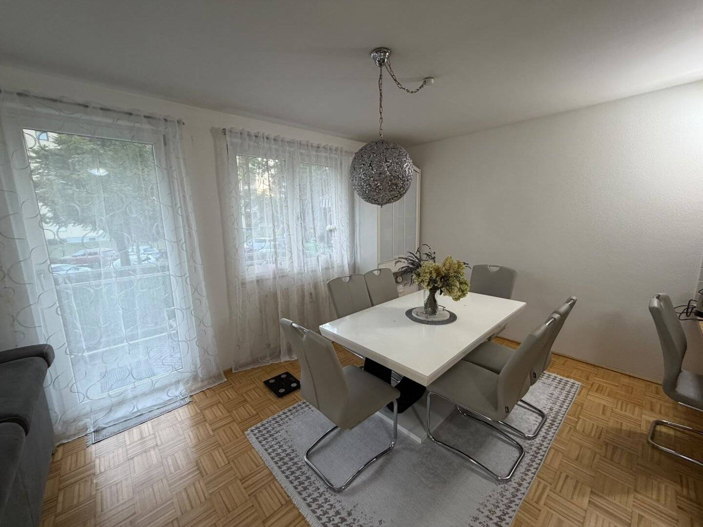 Beautiful 2.5-room apartment in Villach, quiet location with balcony and carport