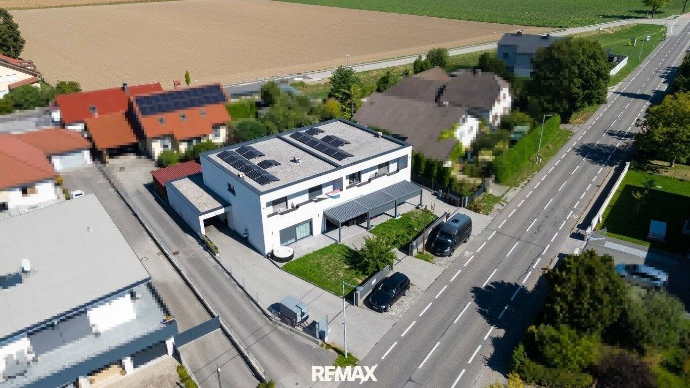 Like-new multi-family house in Ennsdorf, 433m², 4 loggias, 3 terraces, top equipment