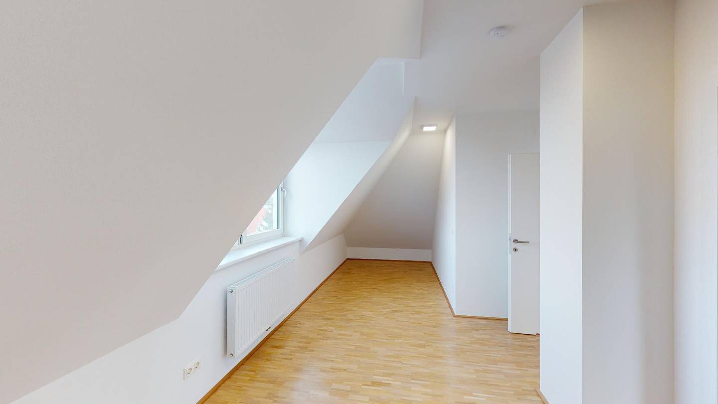 First occupancy after complete renovation: 2-room attic apartment with terrace