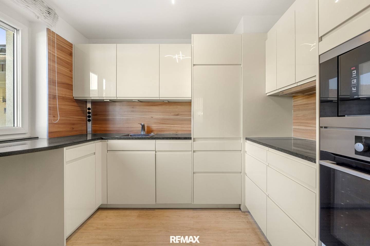 Spacious house with two separate residential units and large plot in quiet idyllic location in St. Stefan im Lavanttal