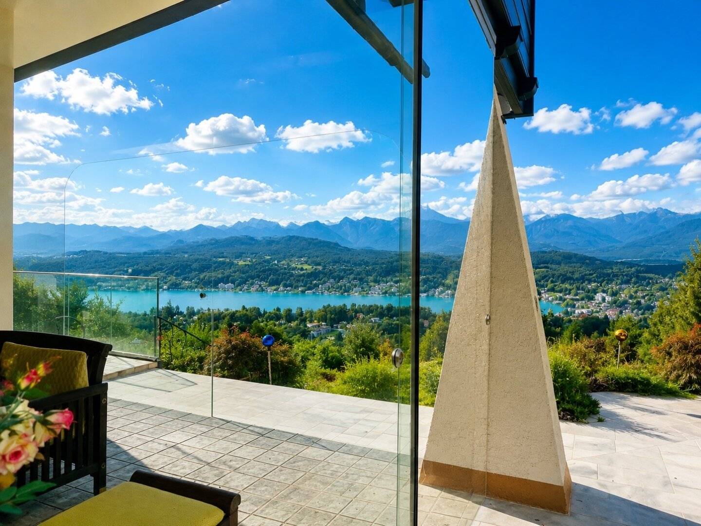 Einzigartige Seeblick-Liegenschaft in Velden am Wörthersee